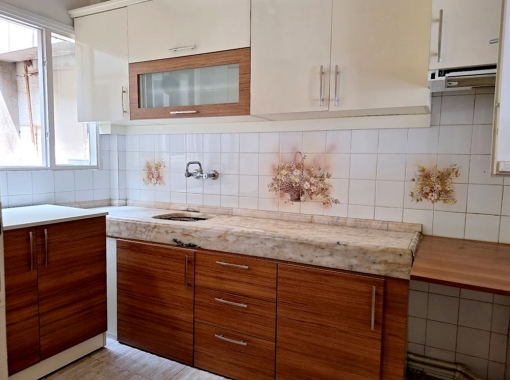 ADAPAZARI YENİDOĞAN MAHALLESİNDE KİRALIK 3+1 DAİRE